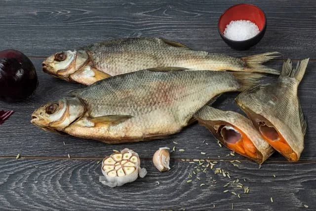 Лещ вяленая весовая